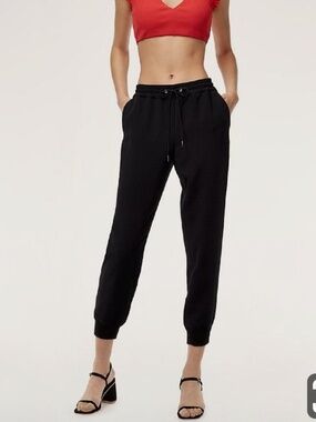 Wilfred by Aritzia Black Buffon Crepe Jogger Pants  SZ M
